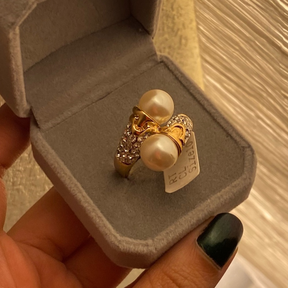 Vintage Double Pearl Gold Ring-Eye catching Pearl Ring